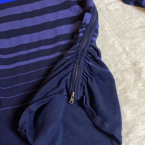 New York & Co Blue Gradient Striped Sweater with Zipper Side size Large - Picture 4 of 10